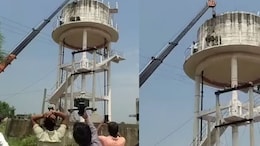 श्योपुर में पानी की 60 फिट ऊंची टंकी पर चढ़ा सांड फंस गया, 5 घंटे की कड़ी मेहनत के बाद क्रेन से उतारा
