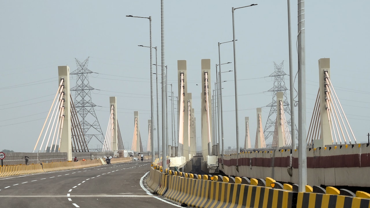 A view of the Barapullah Phase-III elevated corridor. A view of the Barapullah Phase-III elevated corridor.