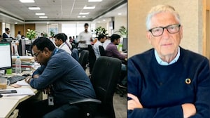 Bill Gates' AI Warning: Governments Must Prepare For Job Disruption