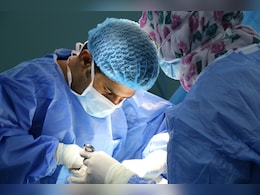 Teen Seeks Donations For Sister's Eye Surgery, Internet Raises Rs 1.58 Lakh In A Day