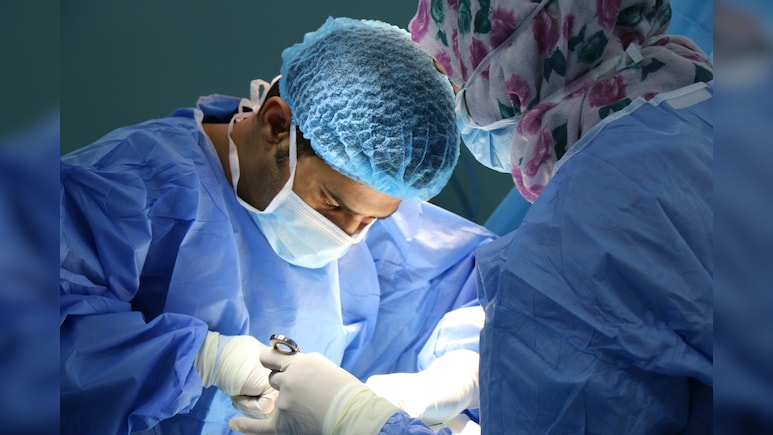 Teen Raises Rs 1.5 Lakh For Sister's Eye Surgery, Hospital Flags Documents As Fake