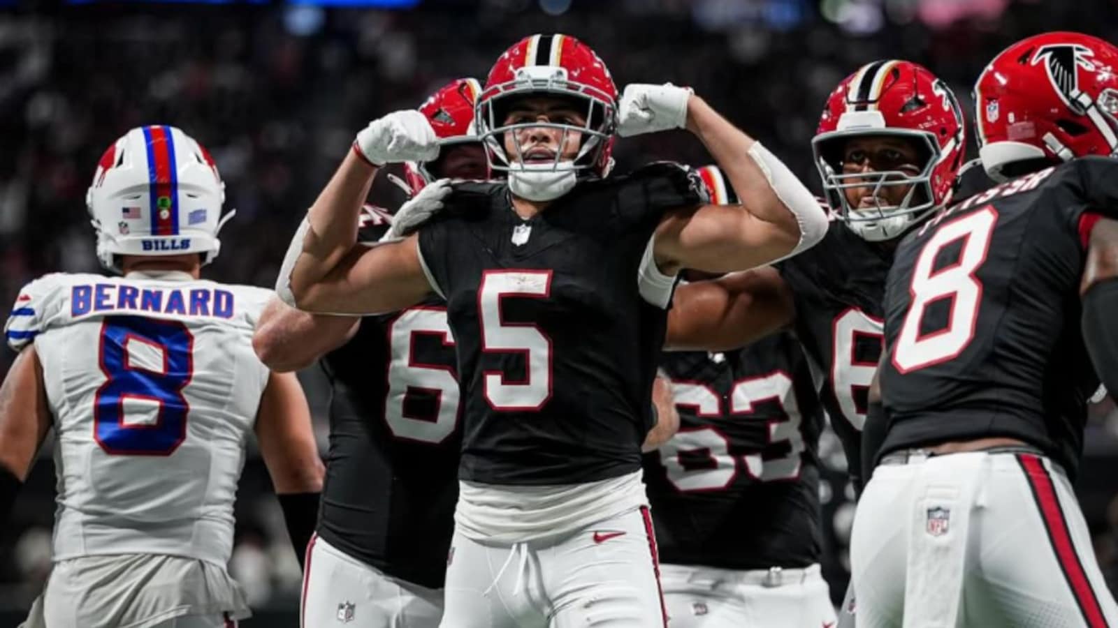 Drake Londons Heated Fan Exchange Raises Questions After Falcons Suffer Embarrassing Loss