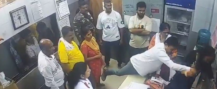 Ramesh Mhatre seen hitting a doctor at a hospital in Thane Ramesh Mhatre seen hitting a doctor at a hospital in Thane