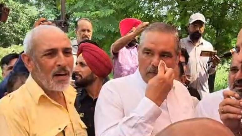Punjab Ambedkar Statue Row: BJP's Vijay Sampla Injured In Clash With BSP Workers