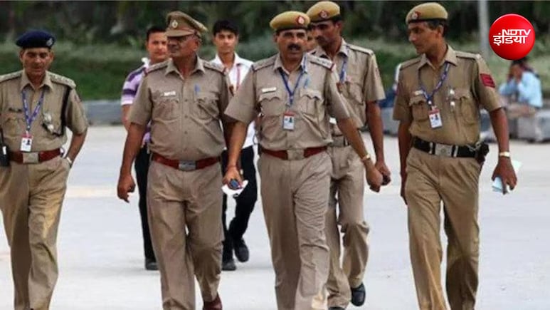 UP: क्लास में बैठे-बैठे मासूम को तीन बार आया अटैक, तबीयत बिगड़ने से मौत; डीजे की तेज आवाज पर उठे सवाल