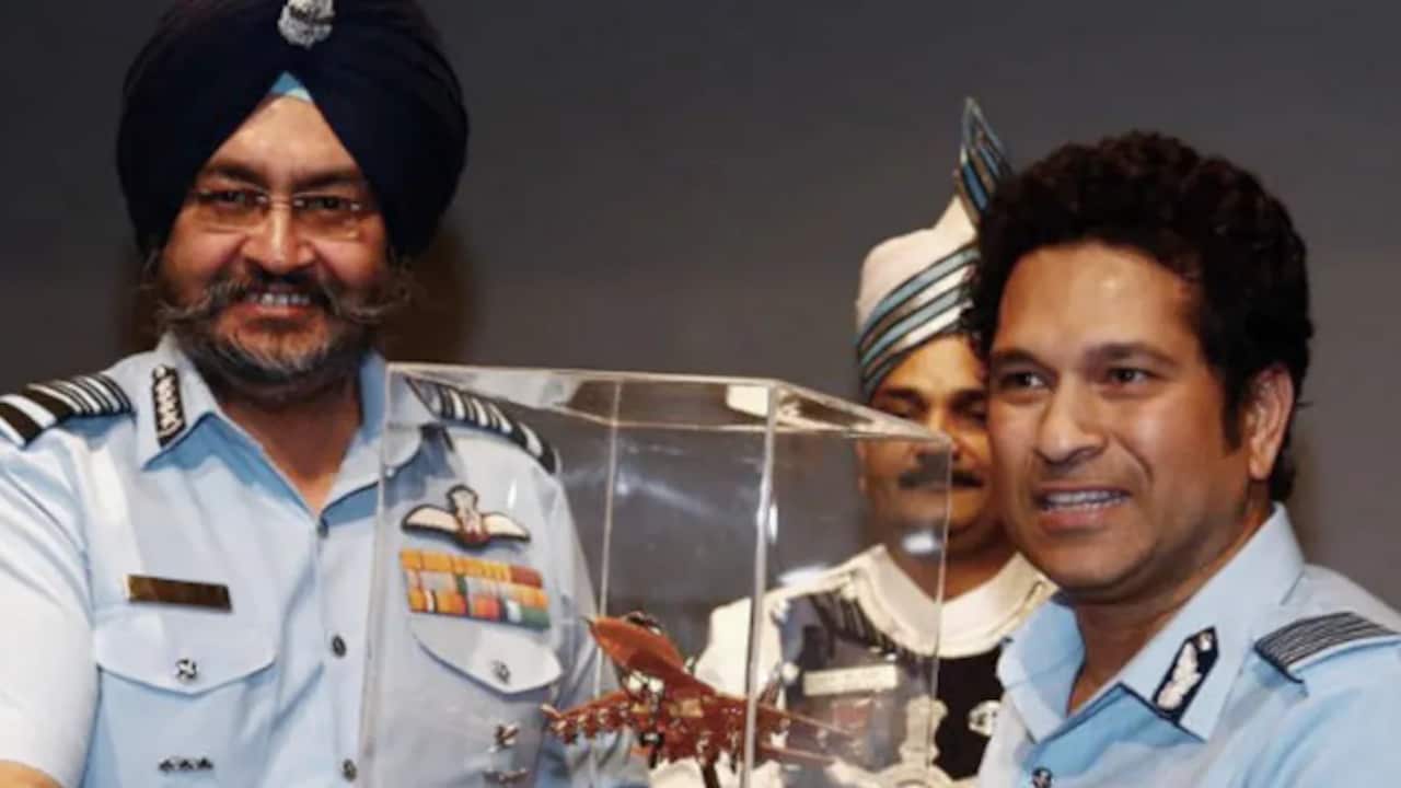 हम चैन की नींद सो पाते हैं... सचिन तेंदुलकर भी हुए ऑपरेशन सफेद सागर के फैन, IAF के लिए कही दिल छूने वाली बात
