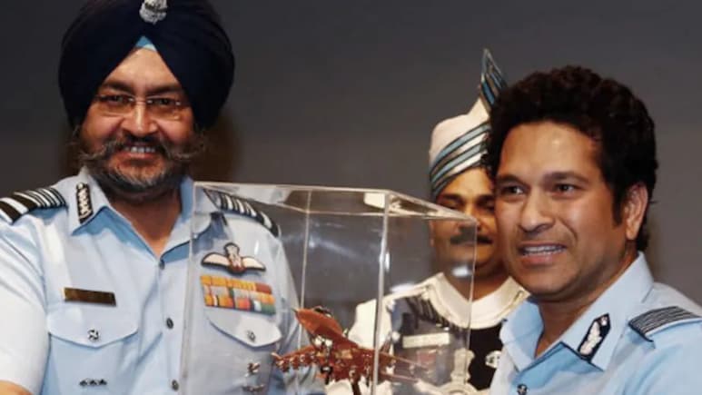 'हम चैन की नींद सो पाते हैं...' सचिन तेंदुलकर भी हुए 'ऑपरेशन सफेद सागर' के फैन, IAF के लिए कही दिल छूने वाली बात