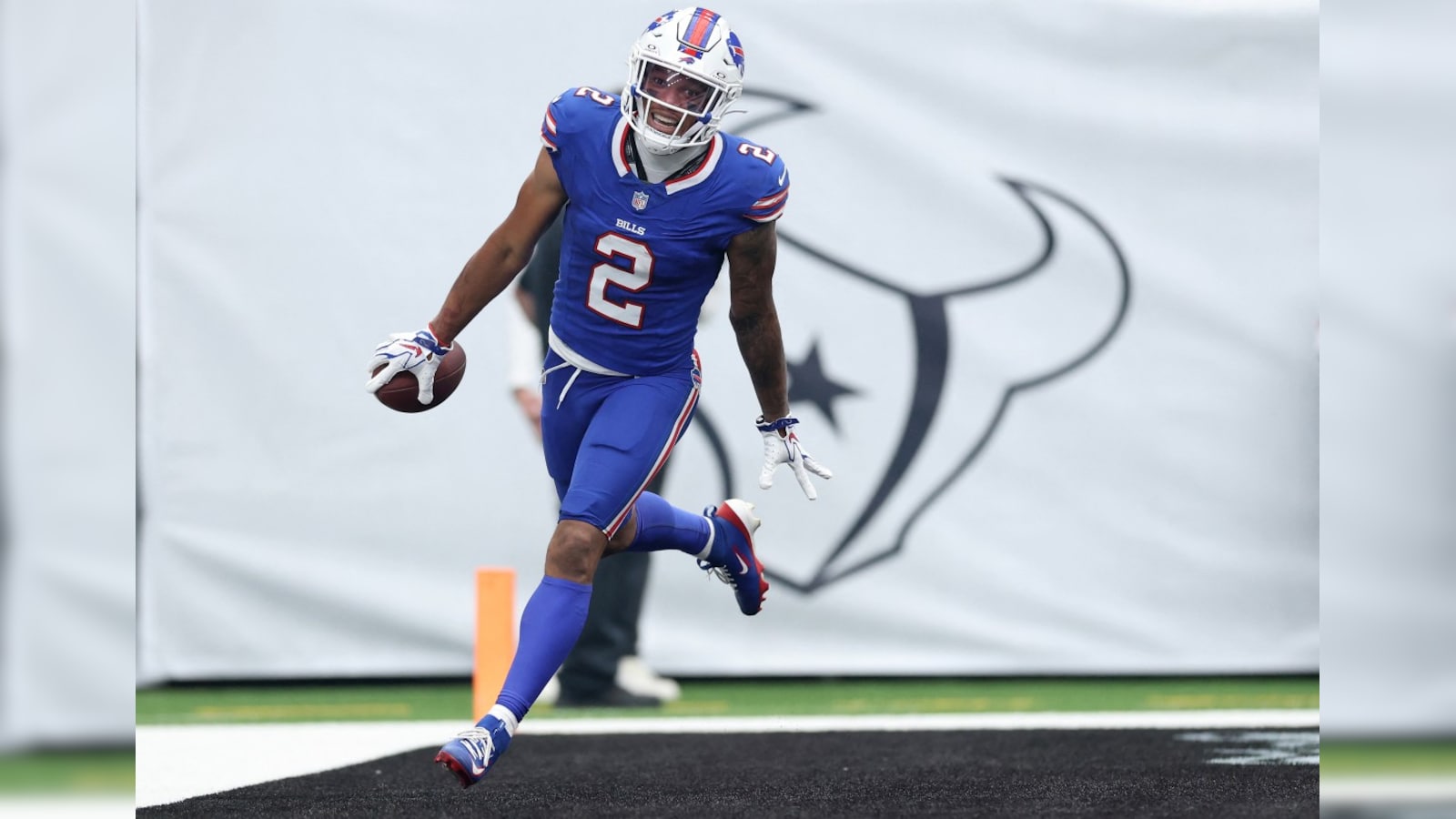 Could DJ Moore’s Injury Leave Josh Allen And Buffalo Bills Facing A Major Problem?