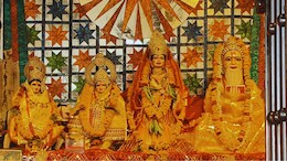 Karila Dham Bhajan: वनदेवी मां जानकी की महिमा सुन भावुक हो जाएंगे भक्त, करीलाधाम का जरूर सुनें ये बुंदेली भजन
