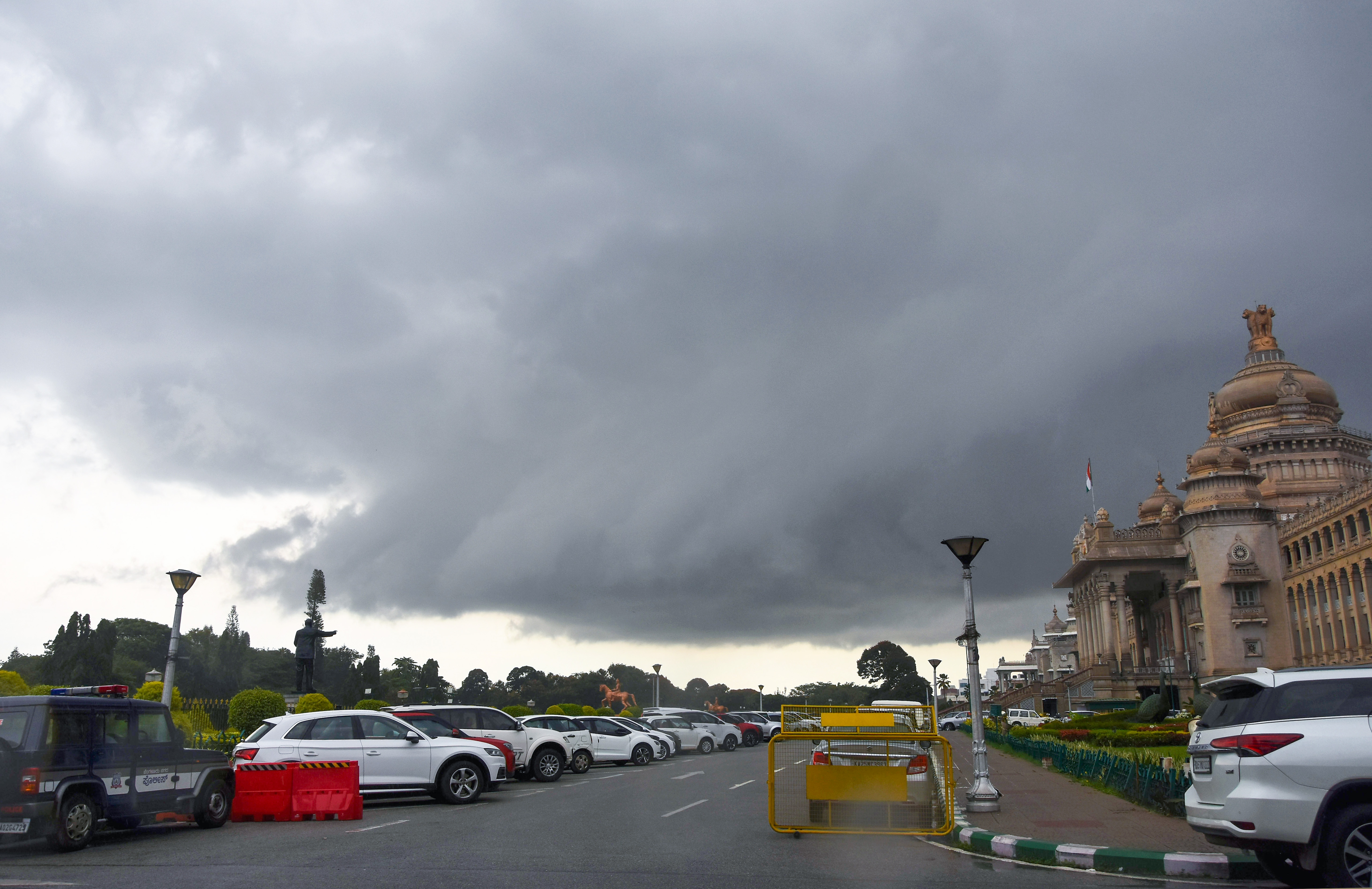 Weather Tomorrow: Rain To Ease In North India, Heavy Showers Expected In South, Northeast
