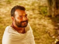 बाबा नीम करोली के किरदार का शोभिनव सत्य के चाचा के निधन से क्या है कनेक्शन, रिलीज के 52 दिन बाद सामने आया सच