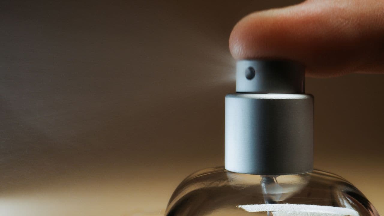 Body Mist Vs Perfume Key Differences Body Mist Vs Perfume Key Differences