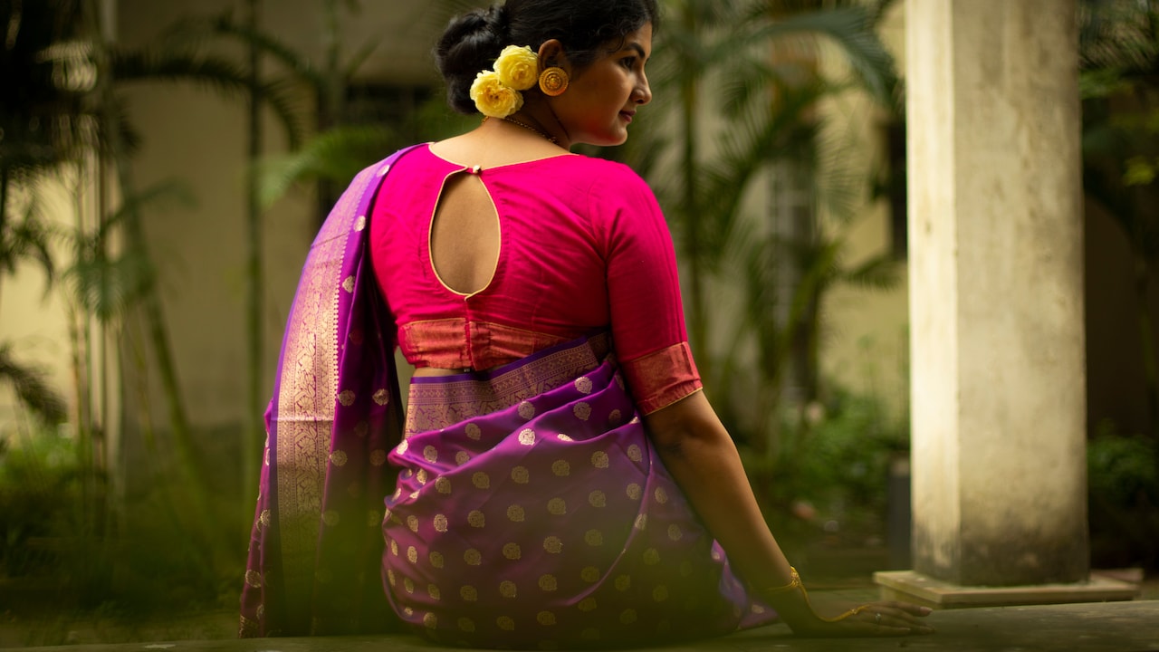 Blouse Armhole Gaping: 10 Fit Myths And What Actually Causes The Problem