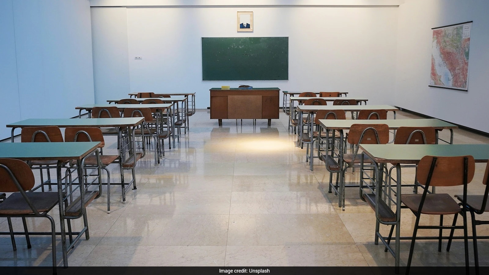 Chinese High School Bathroom Policy Sparks Official Investigation