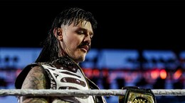 Dominik Mysterio Mocked After Costly Ringside Blunder Against Penta On WWE Raw