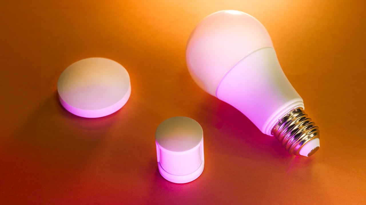 Do Smart Bulbs Work With Every Switch? 10 Lighting Myths Explained