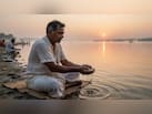 Pitru Paksha 2026: तर्पण करते समय किस दिशा में होना चाहिए चेहरा? जानें श्राद्ध की सही विधि और जरूरी नियम