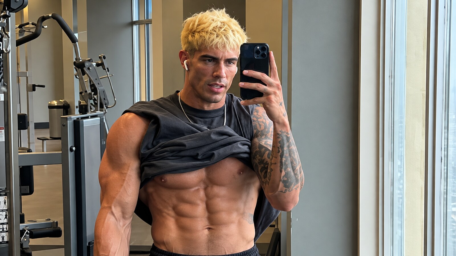 Kick Streamer Blame Involved In Physical Fight During SeeEx Livestream