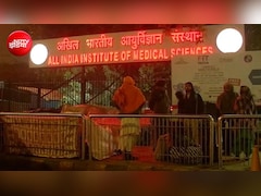 सर्जरी के लिए 13 साल तक AIIMS के चक्कर काटती रही बच्ची की मौत, पिता के आरोपों पर हॉस्पिटल ने क्या कहा?