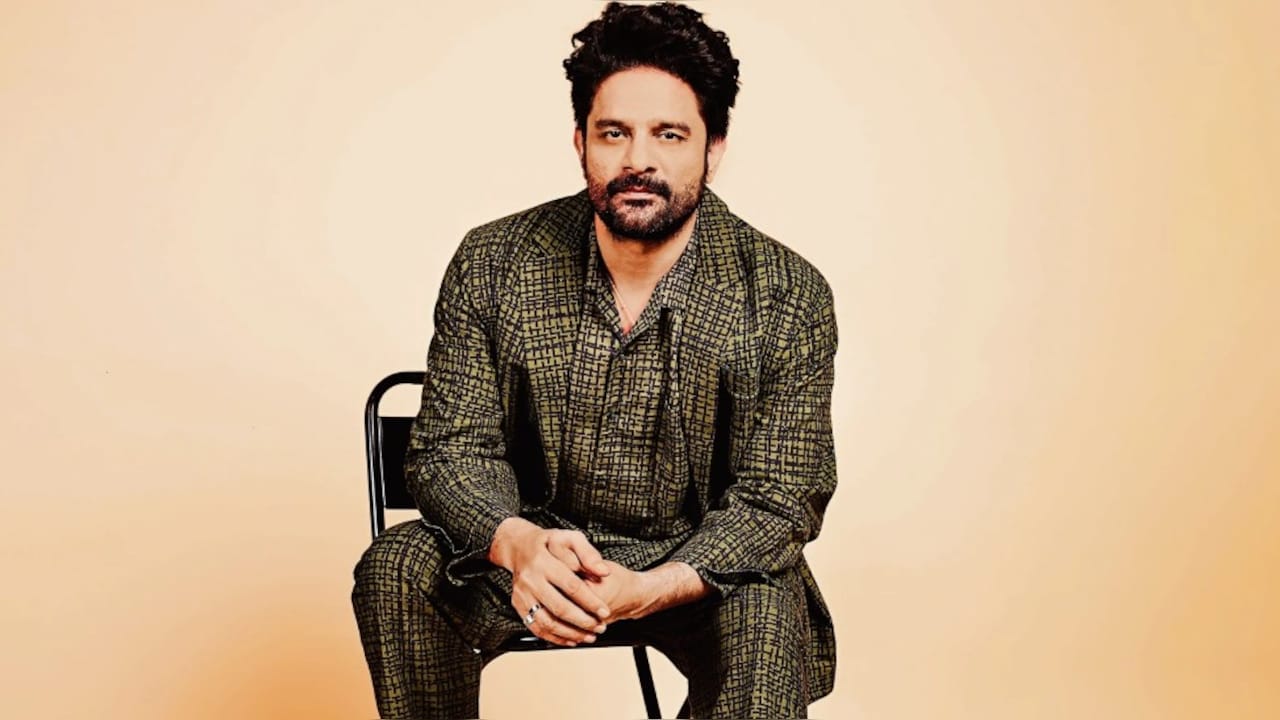 जयदीप अहलावत का बॉलीवुड को लेकर खुलासा, बोले- कई स्टार्स ठीक से हिंदी बोल और लिख नहीं सकते