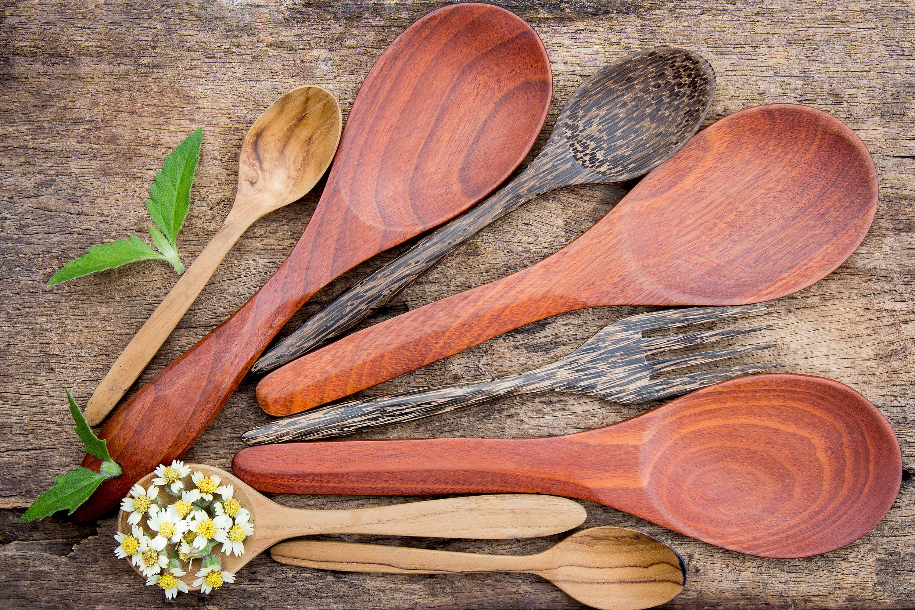 How To Keep Wooden Spoons And Spatulas Clean And Long-Lasting