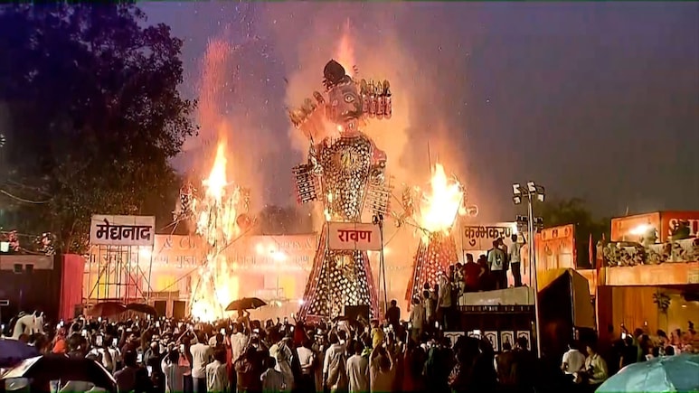 Dussehra 2026: कब है दशहरा? दूर करें 20-21 तारीख का कन्फ्यूजन, जानें पूजा और रावण दहन का शुभ मुहूर्त