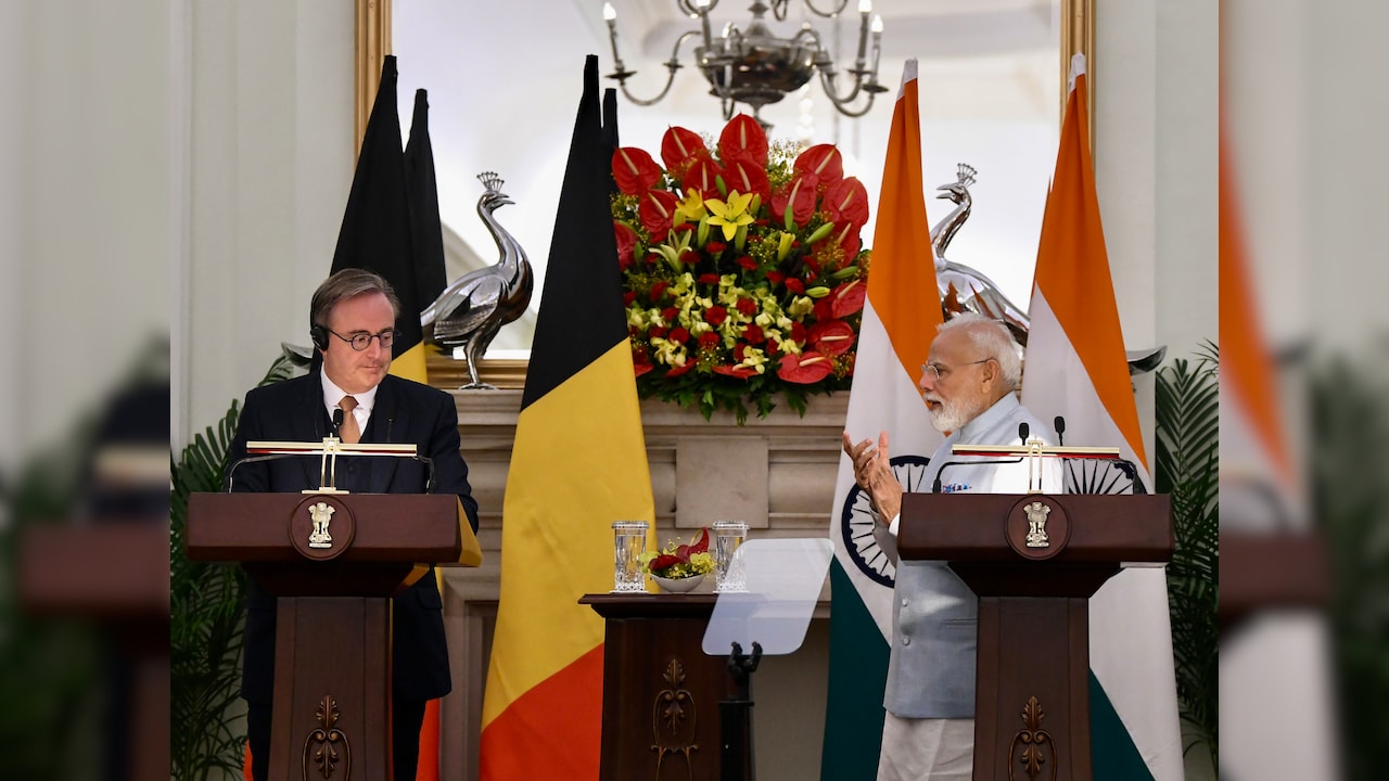 मोदी के लिए 'चॉकलेट का इंडिया गेट' ला रहे थे बेल्जियम के पीएम, रास्ते में हुआ खराब, अब दूसरा भिजवाएंगे
