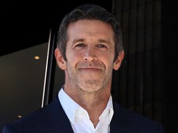 Apple के नए CEO John Ternus को इतनी मिलेगी सैलरी, जान कर हो जाएंगे हैरान!
