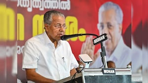 Kerala Orders Police Probe Into Bribery Allegations Against Pinarayi Vijayan, Daughter