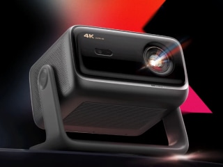 200 इंच की स्क्रीन पर 4K सिनेमा और 240Hz की गेमिंग! लॉन्च हुआ Dangbei X9 Max Projector