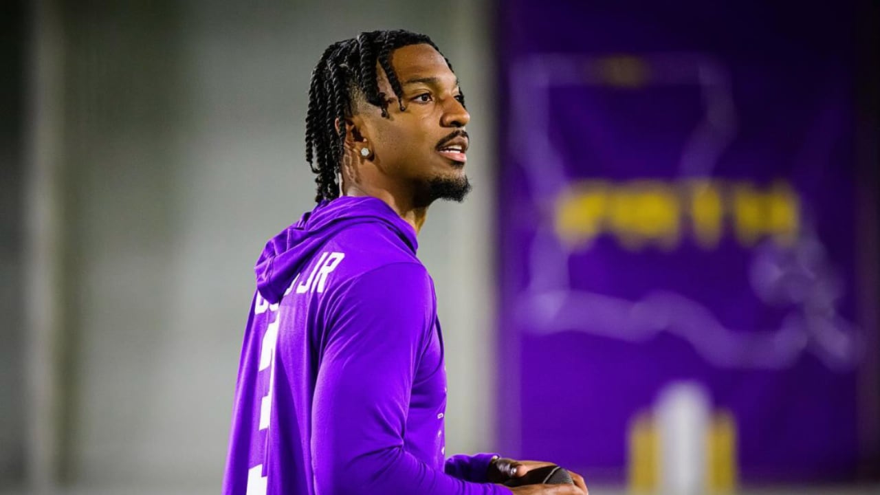 Jayden Daniels Travels To London With Commanders As He Continues Elbow Injury Recovery