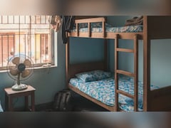 आंध्र प्रदेश के हॉस्टल में सो रही 10 छात्राओं की चोटियां कटीं, दो कमरों में थीं पीड़ित छात्राएं