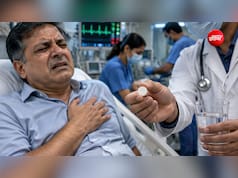 हार्ट अटैक आने पर तुरंत क्यों दी जाती है एस्पिरिन? डॉक्टर ने बताया इसकी अहम वजह