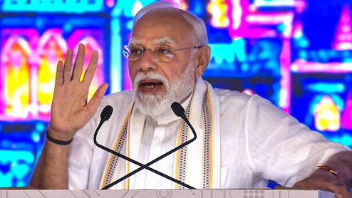 हमने 50 हजार रेल कोच बनाए, कांग्रेस 10 साल में 50 हजार टॉयलेट भी नहीं बना पाई, डेडिकेटेड फ्रेट कॉरिडोर उद्घाटन में बोले PM मोदी
