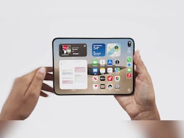 Thumbs Up Or Thumbs Down? Here's How Internet Reacted To Apple's Foldable iPhone Duo