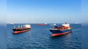 Iran-Gulf Meeting To Discuss Strait of Hormuz Postponed, Oman Says