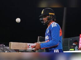 अभिषेक शर्मा ने बनाया वर्ल्ड रिकॉर्ड, 30 गेंदों में ठोका शतक, रोहित शर्मा का भी रिकॉर्ड टूटा