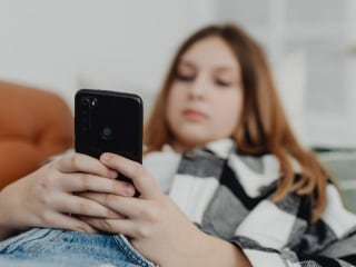 Social Media Ban: बच्चों के सोशल मीडिया यूज पर लगेगा बैन? सुप्रीम कोर्ट के सवाल के बाद सरकार का बड़ा कदम