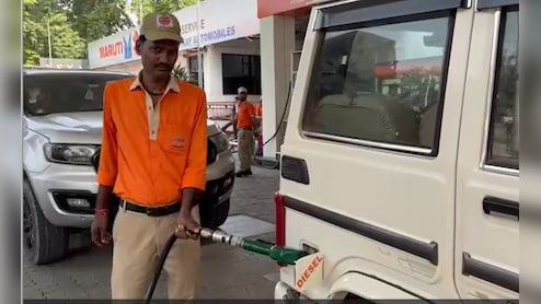 नोएडा-गाजियाबाद से गुरुग्राम-फरीदाबाद तक NCR में बिना PUCC नहीं मिलेगा पेट्रोल, 10 हजार का जुर्माना लगेगा, हाई सिक्योरिटी नंबर प्लेट भी अनिवार्य