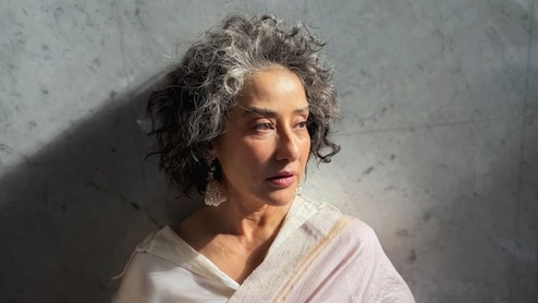 'Thought I Was Going To Die': Manisha Koirala Recalls 'Loneliest Night' After Cancer Diagnosis