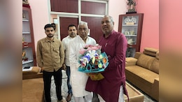 योगी के मंत्री संजय निषाद की सपा नेता माता प्रसाद पांडेय से मुलाकात, भाजपा को दे चुके हैं हार की चेतावनी