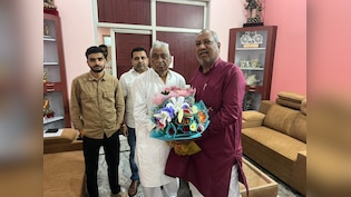 योगी के मंत्री संजय निषाद की सपा नेता माता प्रसाद पांडेय से मुलाकात, भाजपा को दे चुके हैं हार की चेतावनी