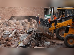 Delhi Building Collapse LIVE Updates: Death Count In Delhi Building Collapse Rises To 7; 12 People Rescued So Far