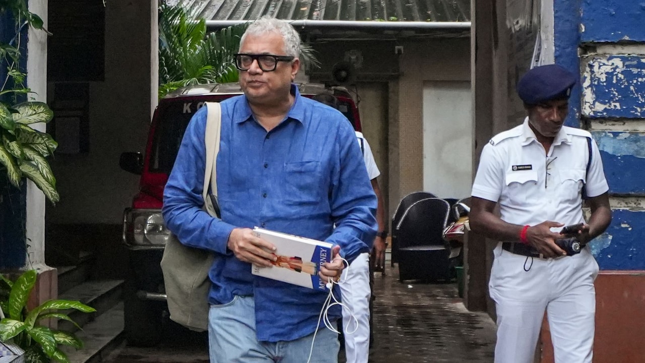 Derek O'Brien, Abhishek Banerjee Aide Appears Before Cops Over Billboard Row