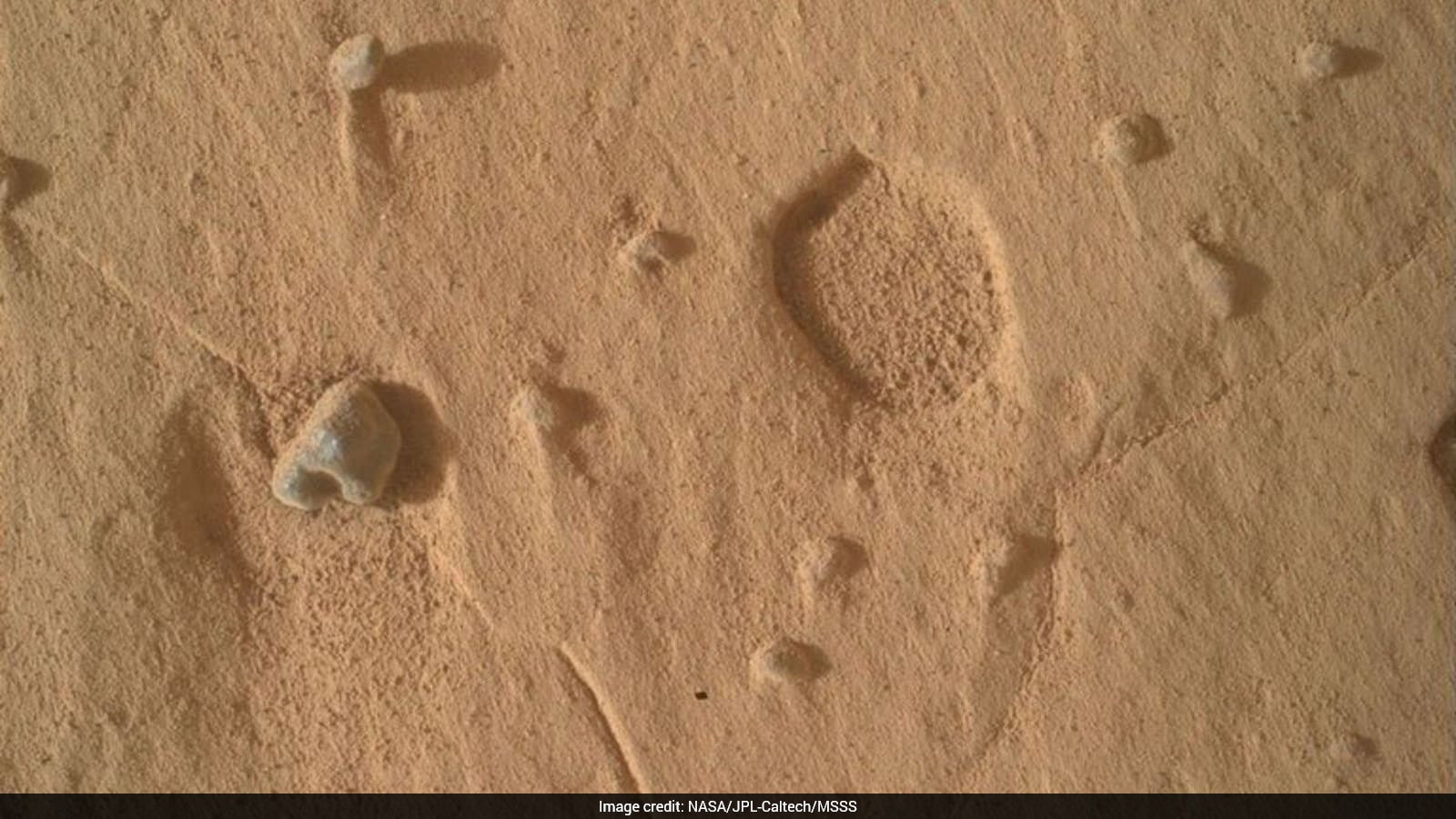 NASA Finds Broad, Shallow Pits During Curiosity’s Mars Traverse