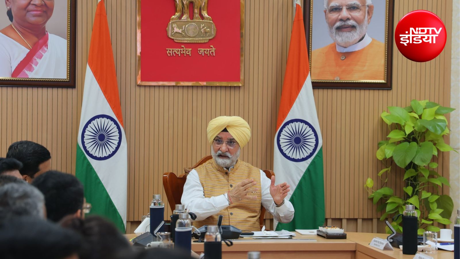 दिल्ली में महिला सुरक्षा के लिए बनेगी पिंक फोर्स, स्कूलों-कॉलेजों और मेट्रो स्टेशनों पर करेगी पेट्रोलिंग