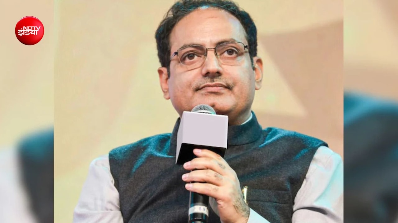 Teacher Day Special: दृष्टि IAS के फाउंडर विकास दिव्यकीर्ति ने बताया आखिर कौन होता है अच्छा टीचर, वायरल हो रहा वीडियो