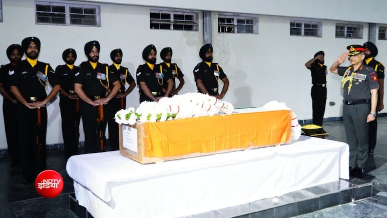 4 बहनों का इकलौता भाई शहीद, कौन थे कमांडो अजय कुमार भगत, जो हर&zwj;ियाणा से हुए लापता, UP में म&zwj;िला शव