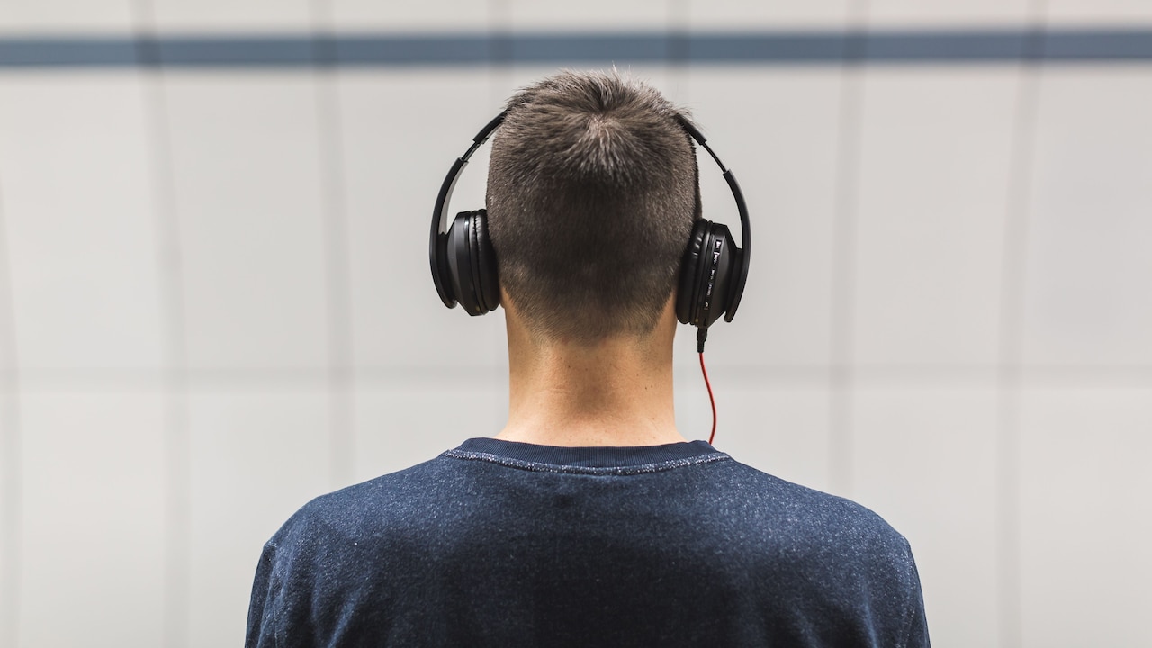 How To Reduce ANC Headphone Pressure: 10 Easy Fixes That Help How To Reduce ANC Headphone Pressure: 10 Easy Fixes That Help