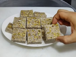 जन्माष्टमी पर लड्डू गोपाल के लिए बनाएं स्पेशल भोग नारियल की बर्फी, मिनटों में होगी तैयार, देखें वीडियो
